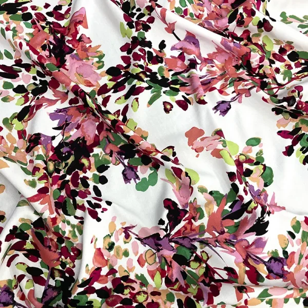 Tela poplin rayón con estampado floral en tonos otoñales sobre fondo blanco