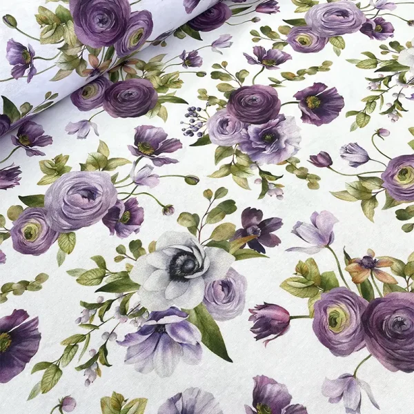Tela loneta con estampado de flores lilas y verdes sobre fondo natural