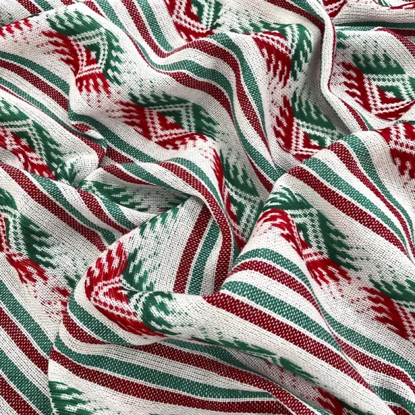 Tela cambaya bordada con franjas tricolor verde, blanco y rojo estilo patrio mexicano
