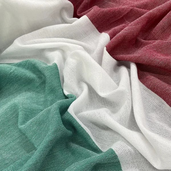 Tela cambaya lisa con franjas en colores de la bandera mexicana