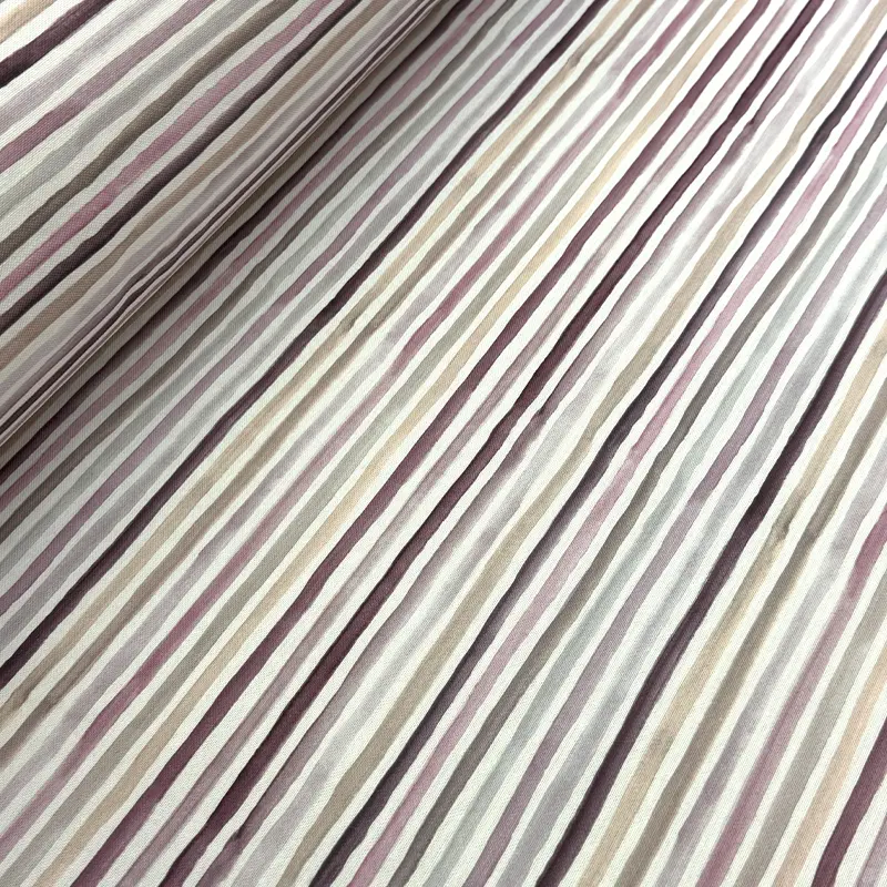 sabena-half-panama-dig-alia-rosa-lineas-vario-color-800x800 Tela Sabena Half Panama Dig con diseño de líneas multicolor en tonos rosa y neutros para decoración interior.