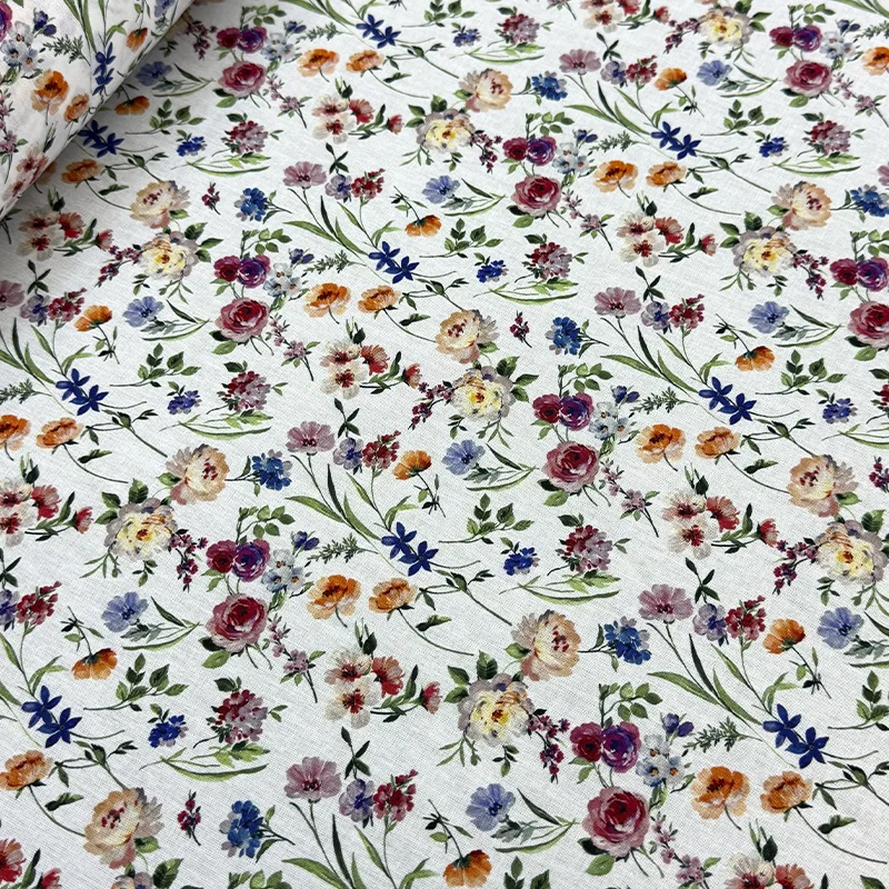 tela-petite-flores-pequenas-multicolor-fondo-blanco-800x800 Tela Petite Ramillete Silvestre Multicolor de la imagen_6bea2b.jpg con estampado digital de flores diminutas en tonos rosa, naranja y azul para costura creativa.