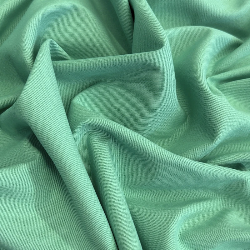loneta-trim-verde-esmeralda-800x800 Loneta Trim Verde Esmeralda de diseño liso, ideal para cortinas, tapicería, fundas, manteles y proyectos de decoración del hogar.